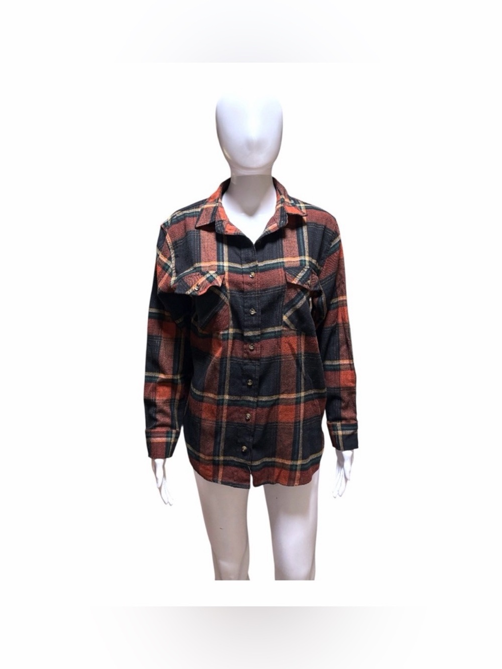 Weekends Everyday Women’s Plaid Flannel Button-Up Shirt Size Small - Picture 2 of 4